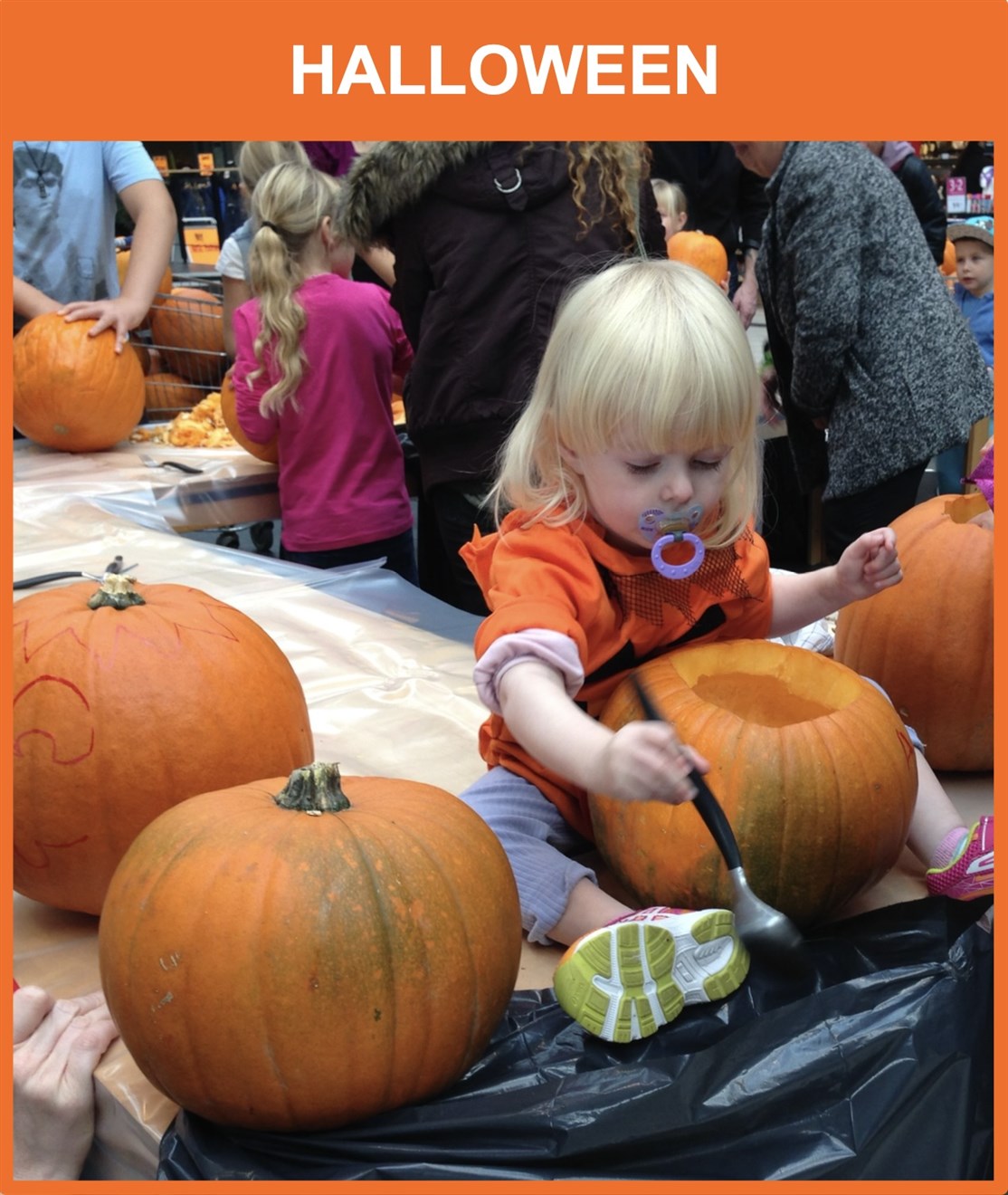 Halloween Workshop
Klik på billedet & se de halloween workshop vi laver
*