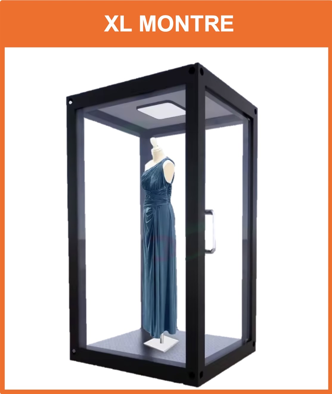 Høj sort montre med 3 glas hylder
Størrelse: H. 185 x B. 38 x D. 38 cm.
*