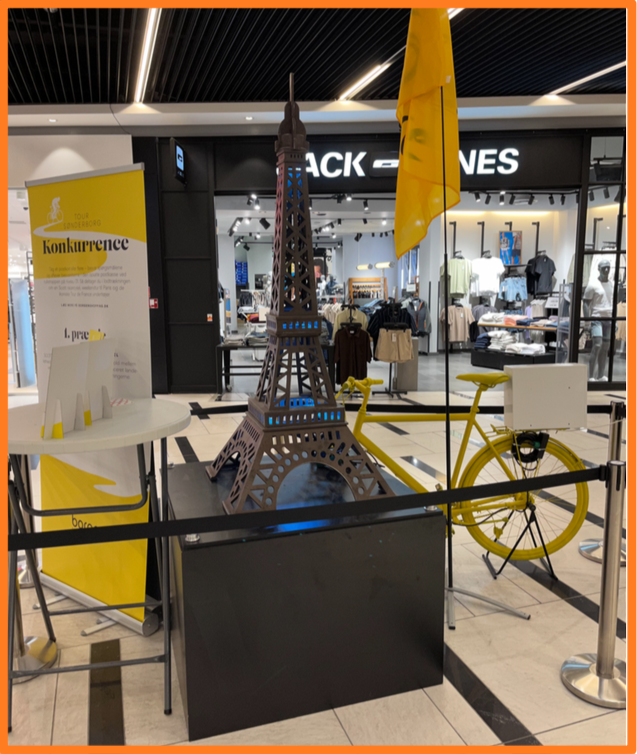 Lille Eiffeltårn, 2 meter opsat hos Borgen Shopping, Sønderborg